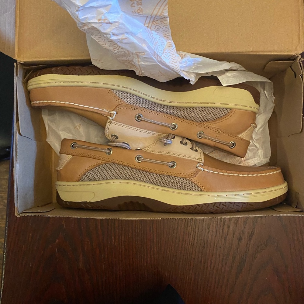Brand new. Sperry top sider Mens size 11 no box